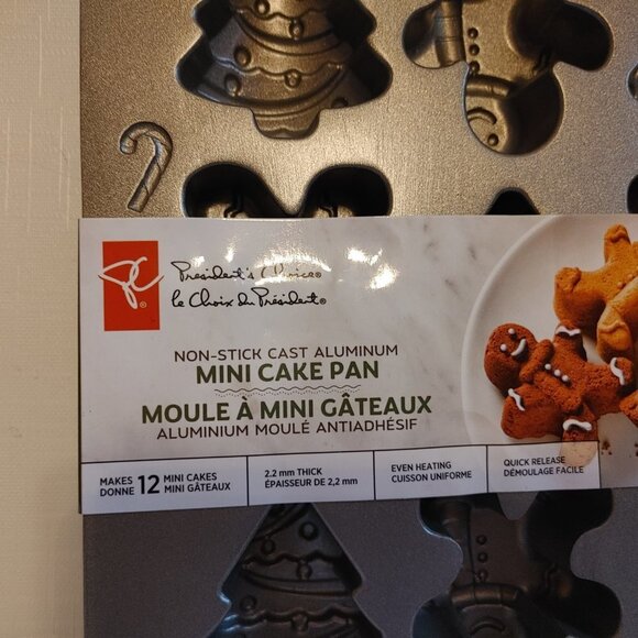 New PC Non-Stick Cast Aluminum Holiday Christmas 12 Festive 3D Mini Loaf Pan - Picture 3 of 5